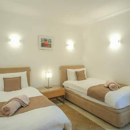 Cristo - Almond * 拉哥斯